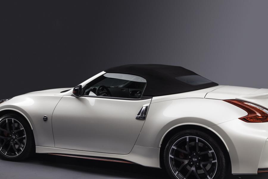  Nissan 370Z Nismo Roadster Concept (Z34) 2015 года  (фото 1 из 21)